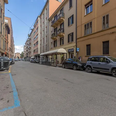 Academy Of Fine Arts -modern Apt. With Balcony! Appartamento